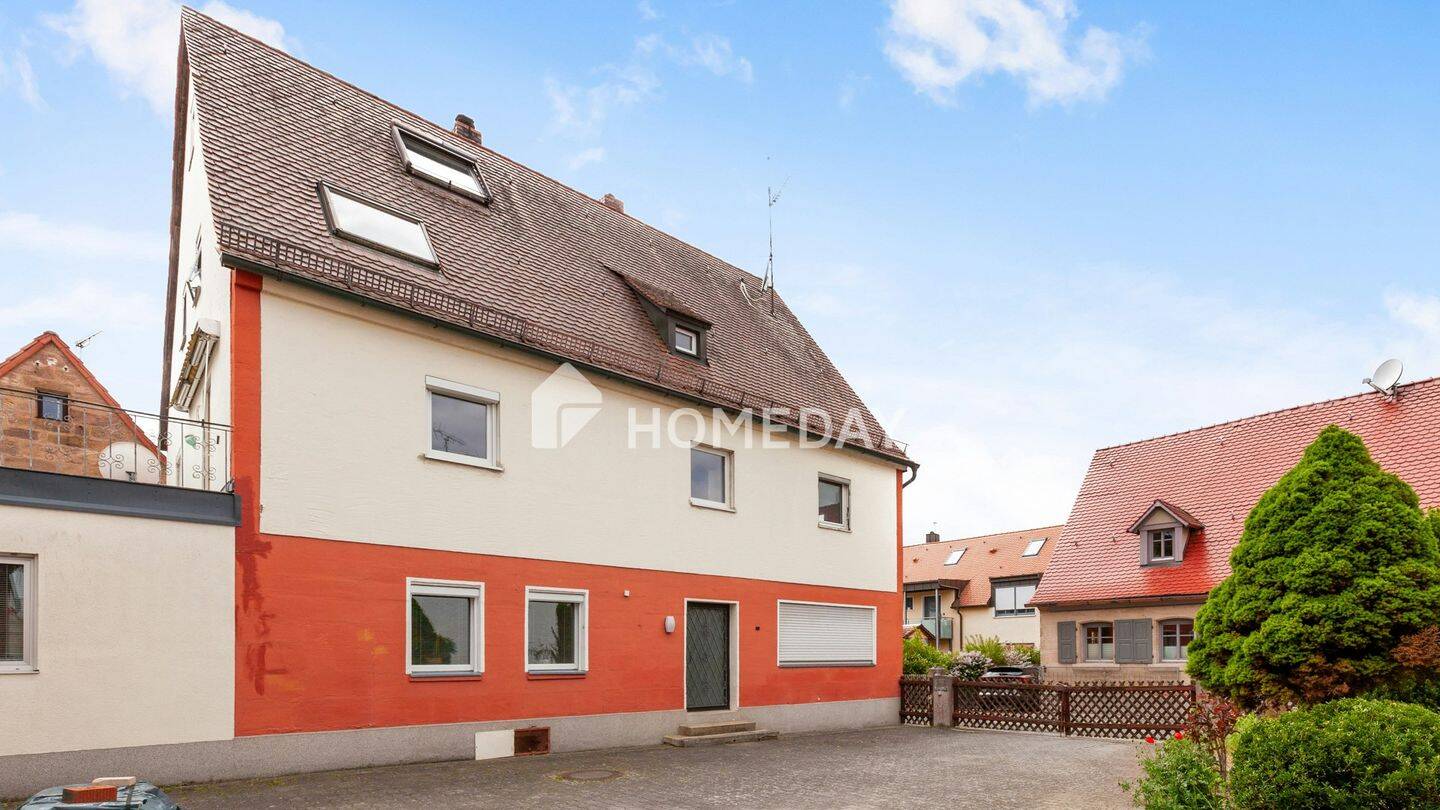 Mehrfamilienhaus mit 3 Wohneinheiten und großer Dachterrasse, 90556 Cadolzburg