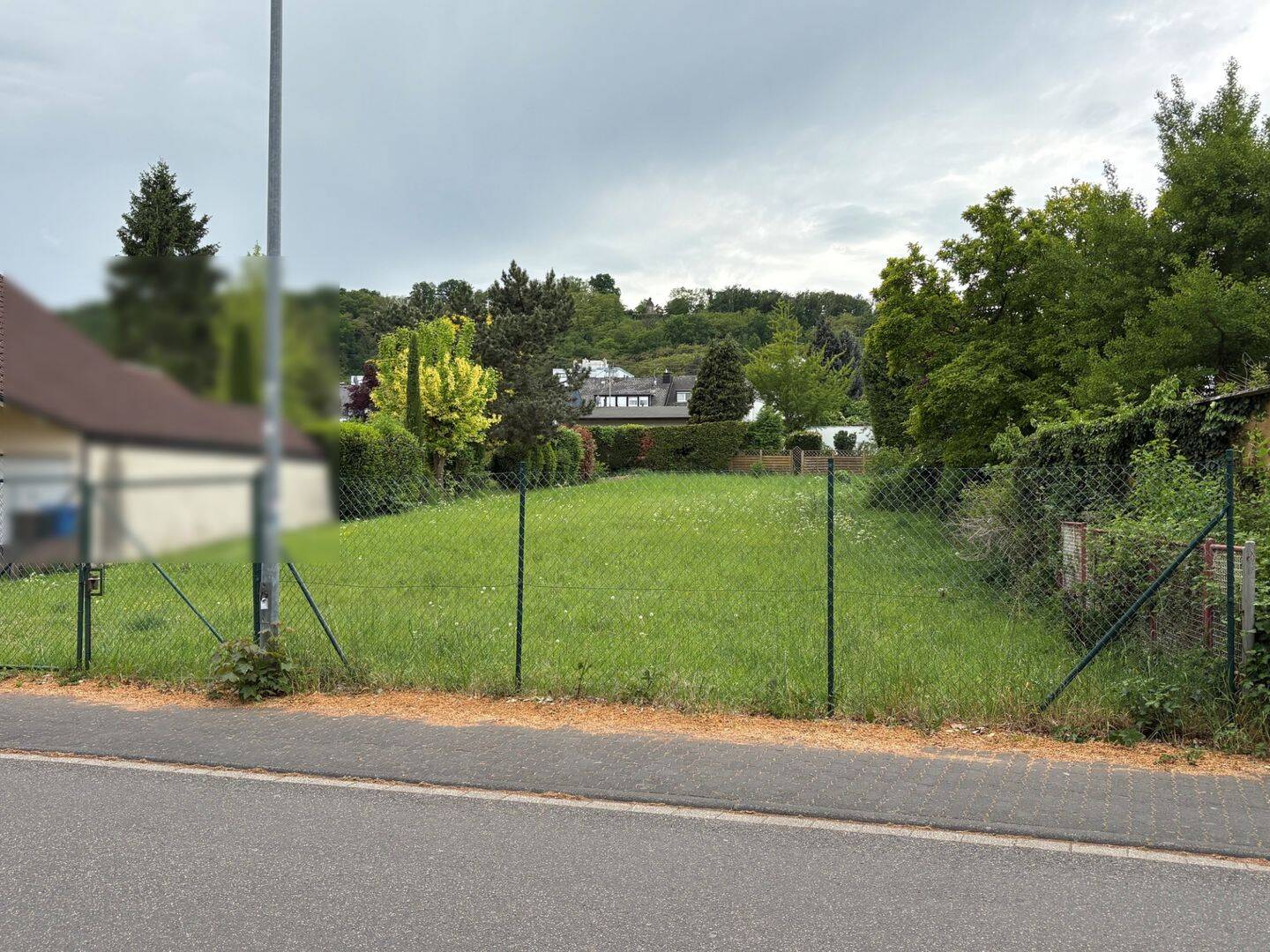 Attraktives Baugrundstück für eine Doppelhaushälfte in direkter Uni-Nähe, 56072 Koblenz (Güls Metternich Rübenach)