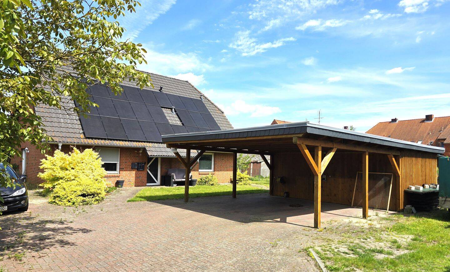 Sackgassenendlage im Zentrum von Bleckede, vermietetes Zweifamilienhaus mit PV-Anlage und Wallbox, 21354 Bleckede