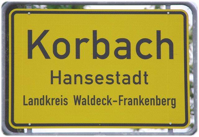 Viel Platz für die ganze Familie – Reihenmittelhaus mit sonnigem Garten!, 34497 Korbach