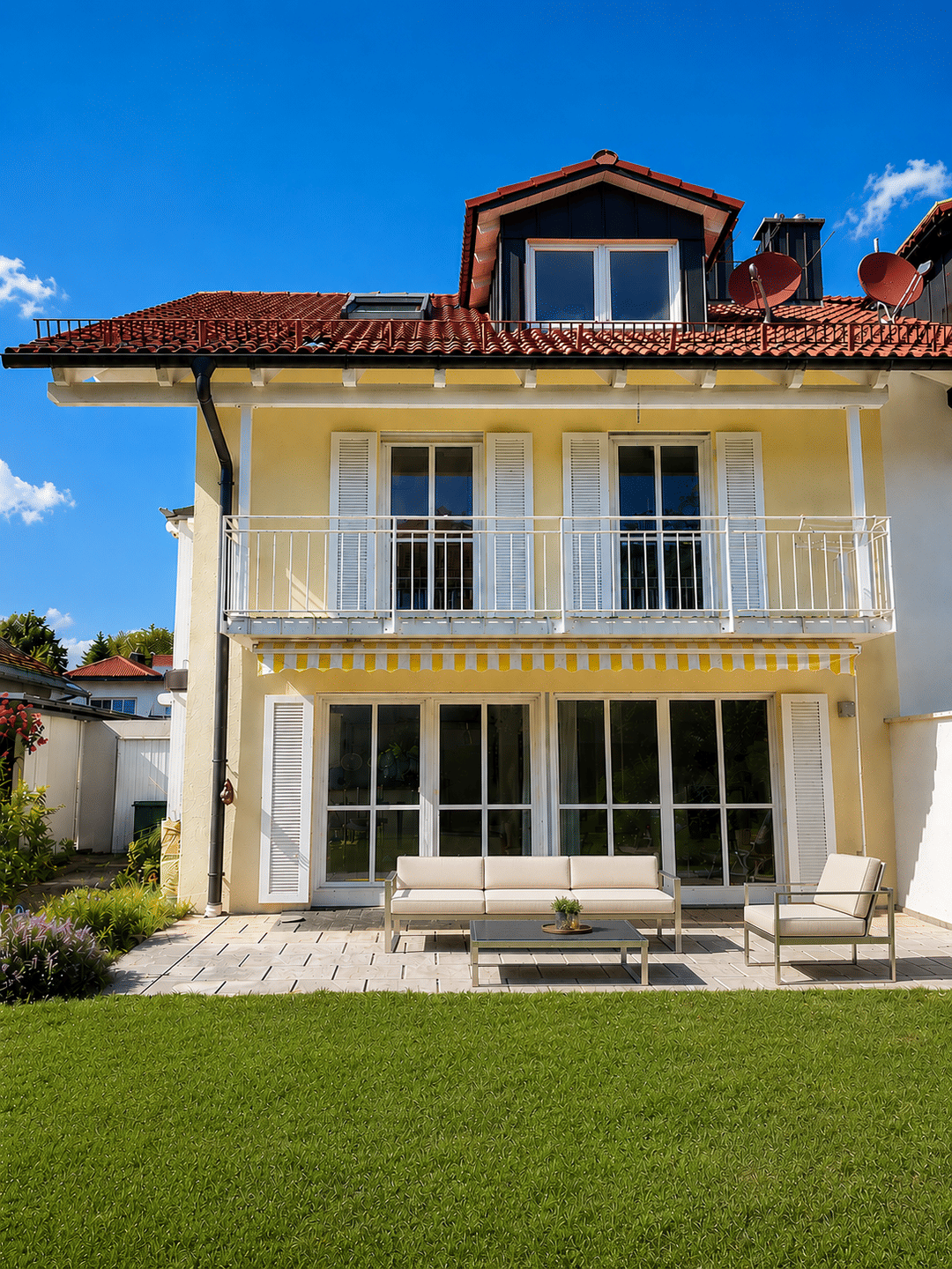 „Exklusive DHH mit sonnigem Südgarten in begehrter, ruhiger und dennoch zentraler TOP-Lage Baldham, 85598 Vaterstetten