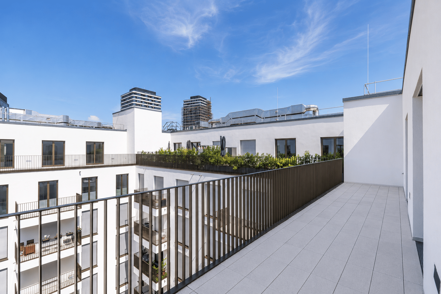 Großzügiges Wohnen im obersten Geschoss mit Spreeblick, 10178 Berlin (Mitte)