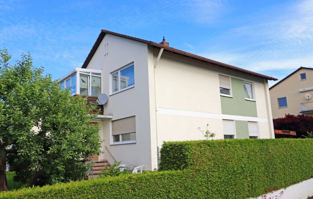 Top Lage in Weiden Ost! Ansprechendes Ein- oder Zweifamilienhaus mit Garage und Wintergarten, 92637 Weiden i.d. OPf. (Weiden)