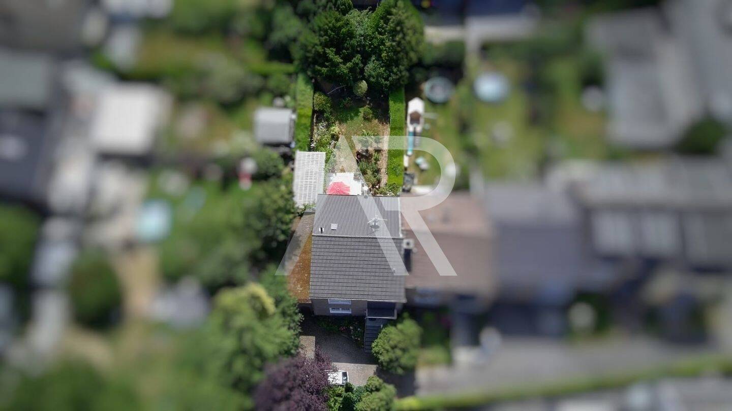 Lage, Top-Lage, Aachen-Brand – Familienfreude auf Sonnengrund mit 2 Stellplätzen und Garage!, 52078 Aachen
