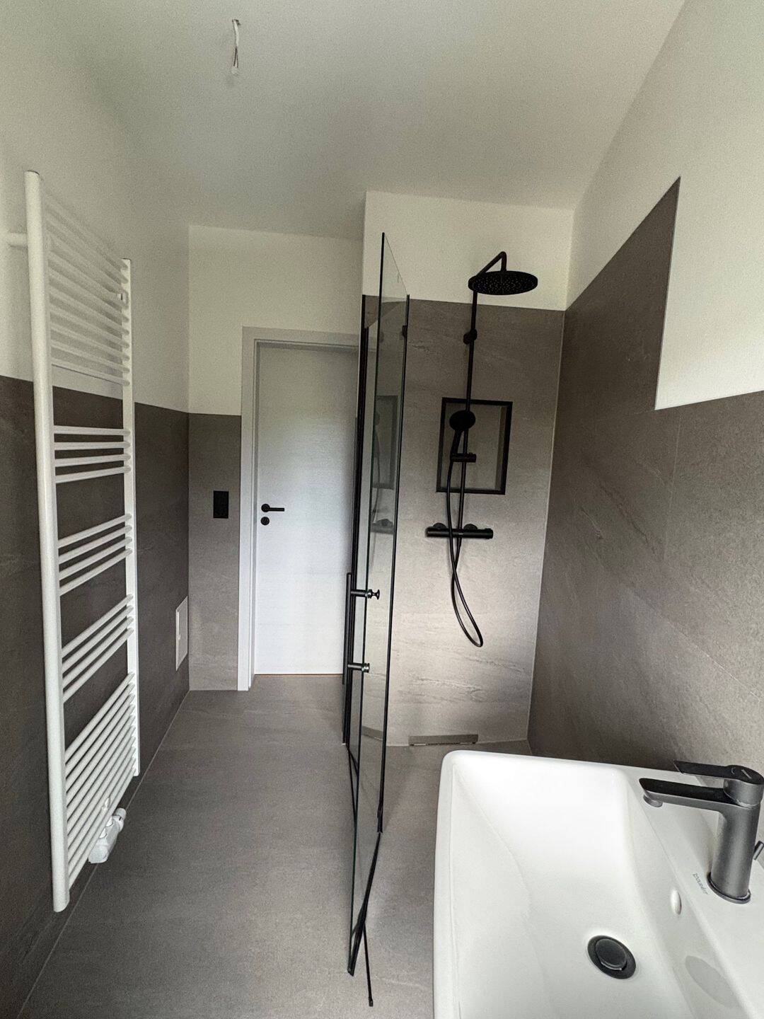Frisch sanierte 2-Raum Wohnung im Altbau, 8371 Glauchau