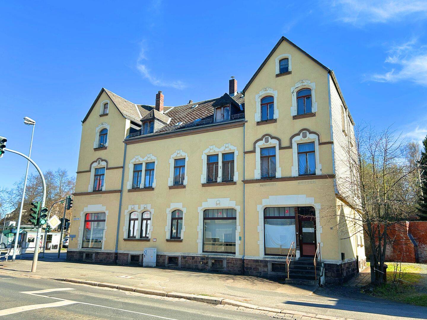 Sanierungswürdiges Wohn- und Geschäftshaus mit Denkmalschutz in guter Lage, 9117 Chemnitz (Rabenstein Reichenbrand Rottluff Siegmar)
