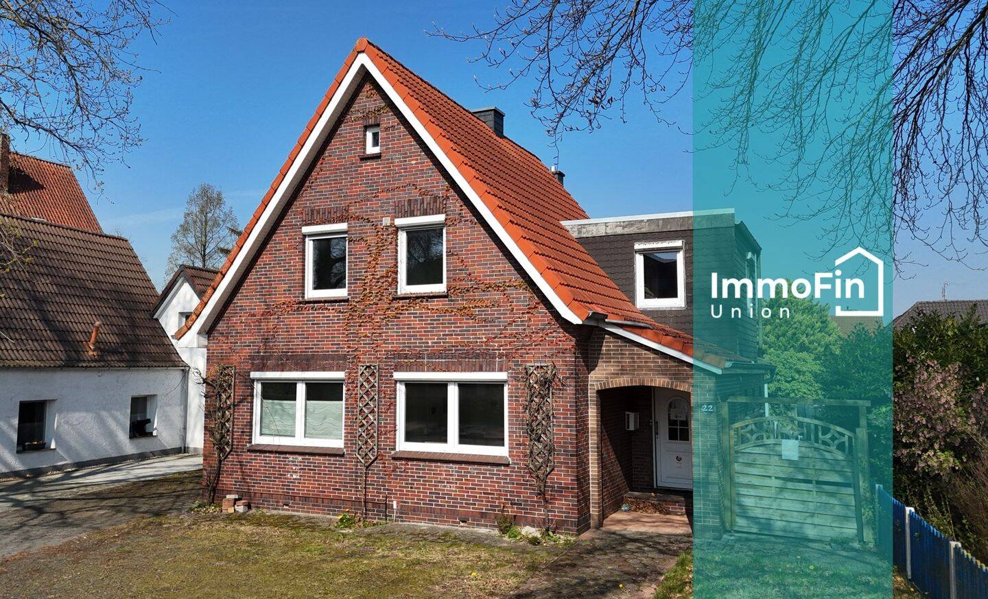 Vorne gut erreichbar, hinten grüner Rückzugsort – Haus mit Gewerbe & großem Grundstück, 26340 Zetel