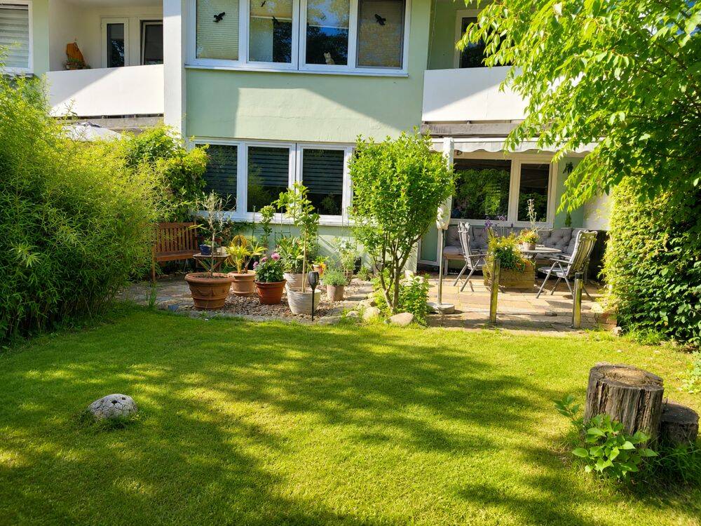 3-Zimmer-Gartenwohnung mit 290 m² Privatgarten in Hamburg-Rissen, 22559 Hamburg (Altona Rissen)