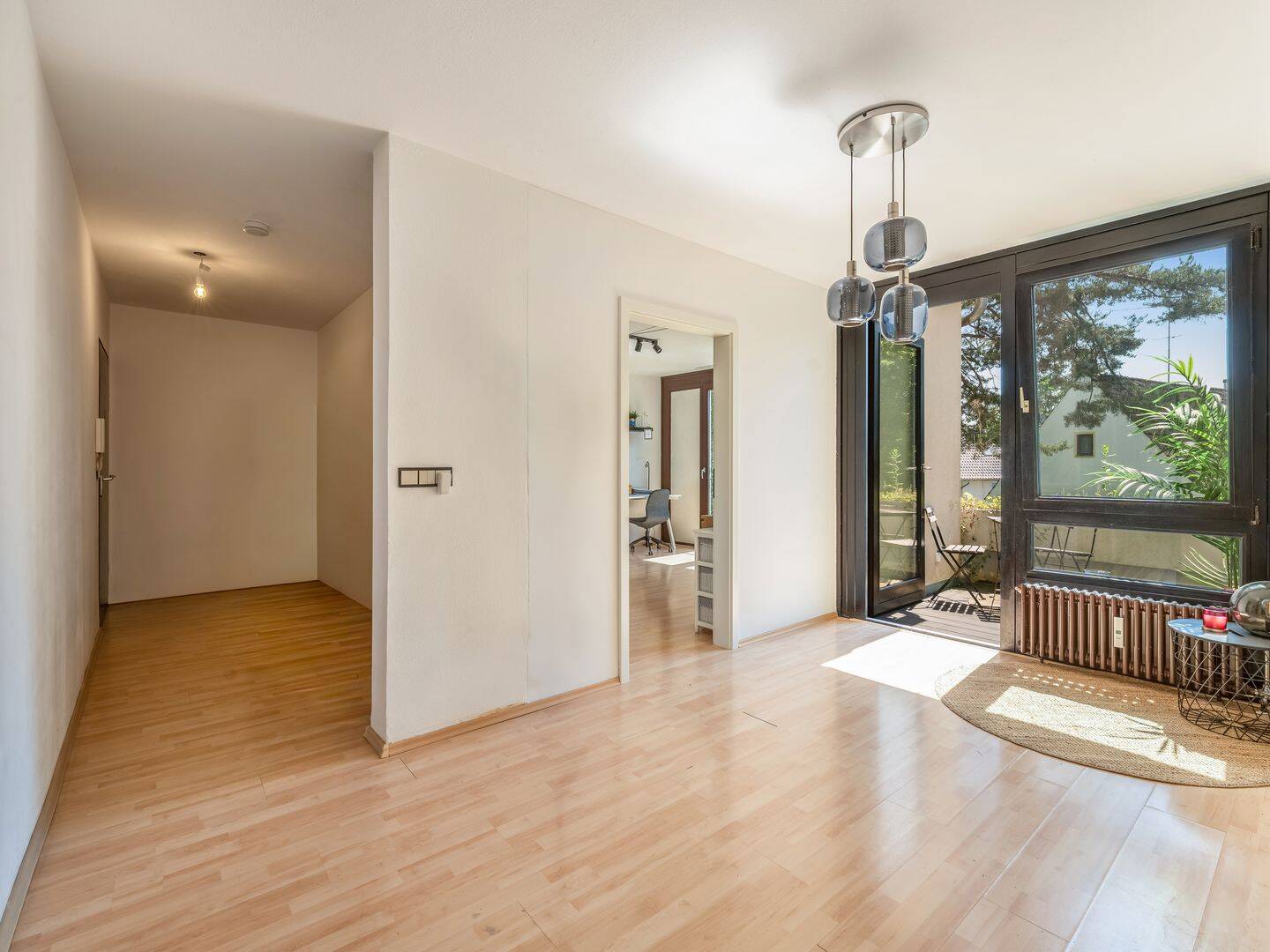 Großzügiges Wohnen in Neubiberg: 3 Schlafzimmer, großer Wohn-Ess-Bereich & Südwestbalkon, 85579 Neubiberg