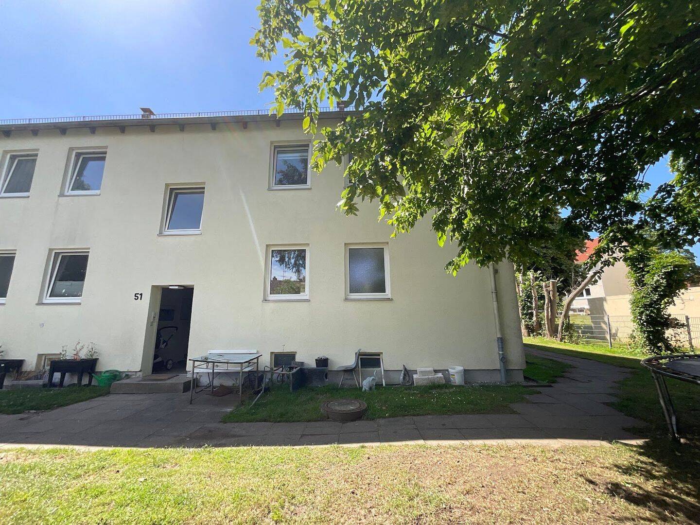 Frisch renovierte 3 Zimmer- Wohnung in verkehrsberuhigter Lage mit Tageslichtbad und Dusche, 23730 Neustadt in Holstein