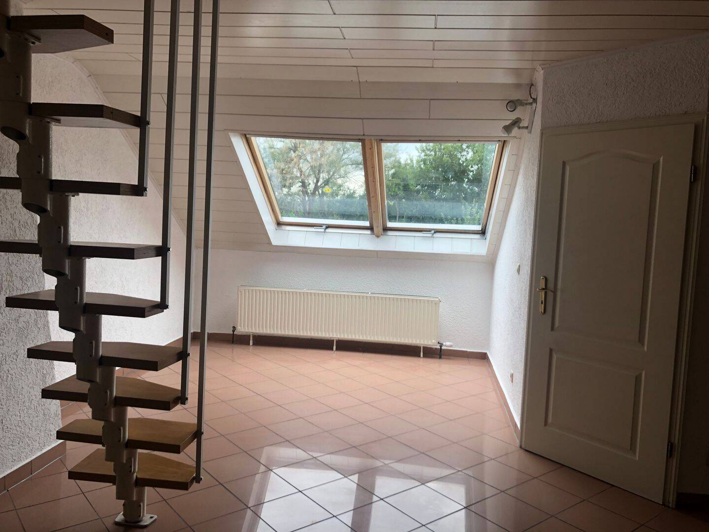 (Kit Nähe) Große helle 5-Zimmer Wohnung, 76139 Karlsruhe (Hagsfeld Rintheim Waldstadt)