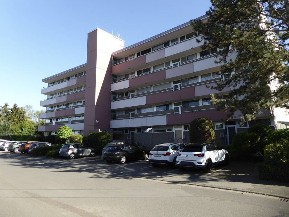 Gut geschnitten, barrierearm und hell – Vierzimmerwohnung mit Balkon und Stellplatz!, 64409 Messel