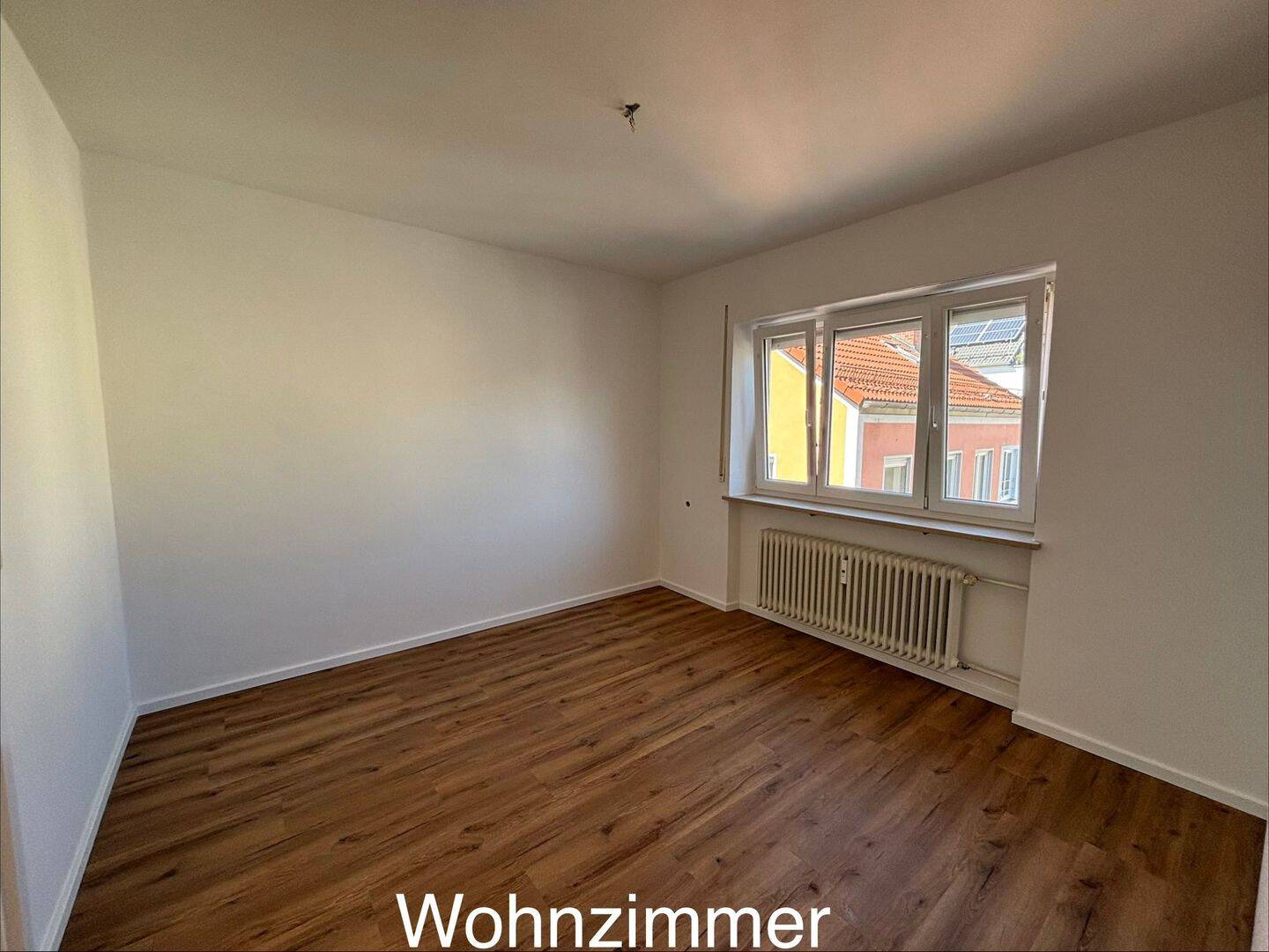 Renovierte 3 Zimmer Wohnung PROVISIONSFREI, 86153 Augsburg (Innenstadt)
