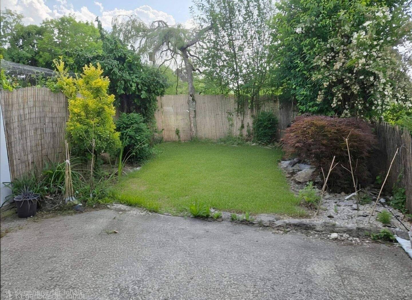 5 Zimmer Reihenhaus, ca. 160 m² Wfl. mit ausgebautem Dachgeschoss (ohne Schrägen), Dachterrasse, Garten und Einzelgarage, 85604 Zorneding