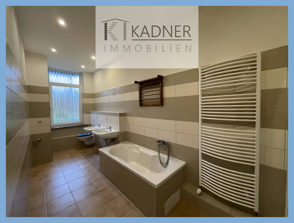 Saniert 2016! Vermietete Anlage in ruhiger Randlage, 4x 4 Zimmer, 8529 Plauen
