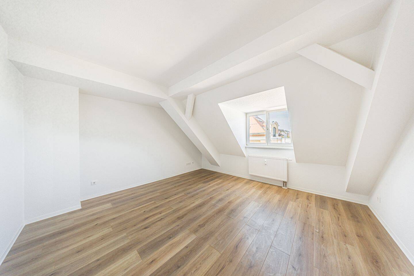 Neue Einbauküche inklusive!, 1067 Dresden (Friedrichstadt Innere Altstadt Wilsdruffer Vorstadt/Seevorstadt-West)