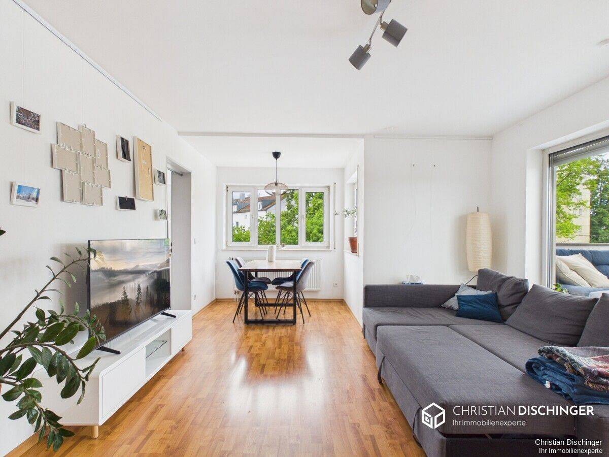 *Zwischen Universität und Altstadt: Attraktive Eigentumswohnung mit Dachterrasse und TG-Stellplatz*, 93053 Regensburg (Galgenberg Kasernenviertel Kumpfmühl-Ziegetsdorf-Neuprüll Oberisling-Graß)