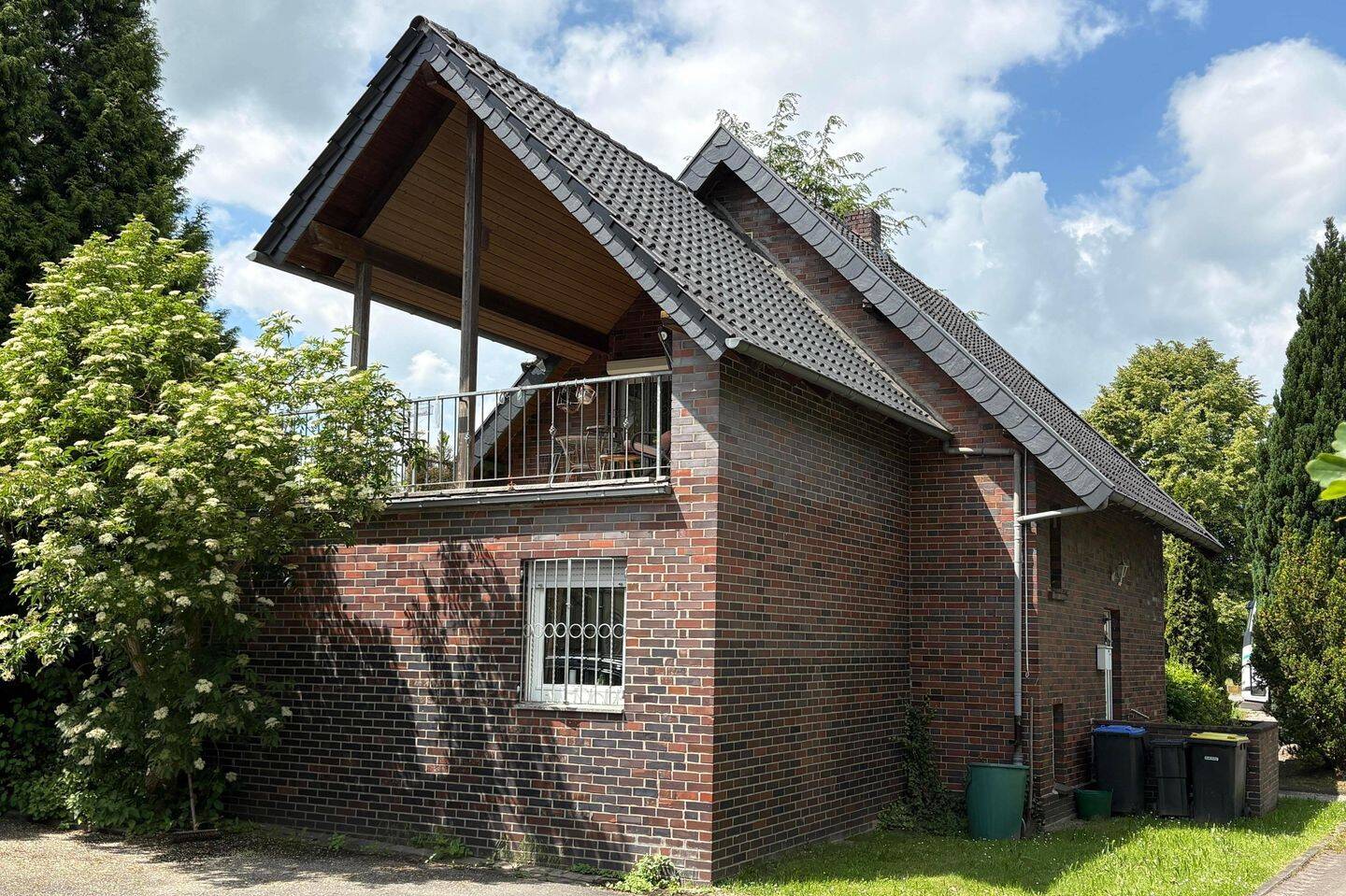 Kleines Wohnhaus in besonders interessanter Lage!, 32657 Lemgo
