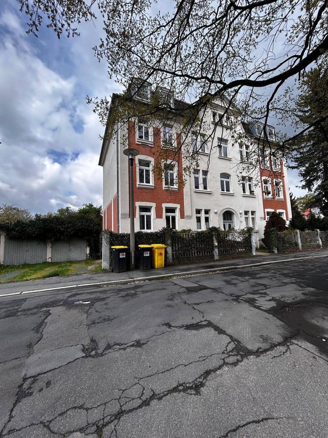 sehr schön 3-Zimmer Dachgeschoßwohnung zu vermieten, 9599 Freiberg