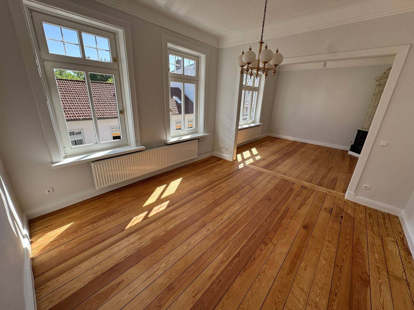 Historischer Altbau modern saniert | 4 Zimmer | Balkon | 3,10 m Deckenhöhe | Zentrum Pinneberg, 25421 Pinneberg
