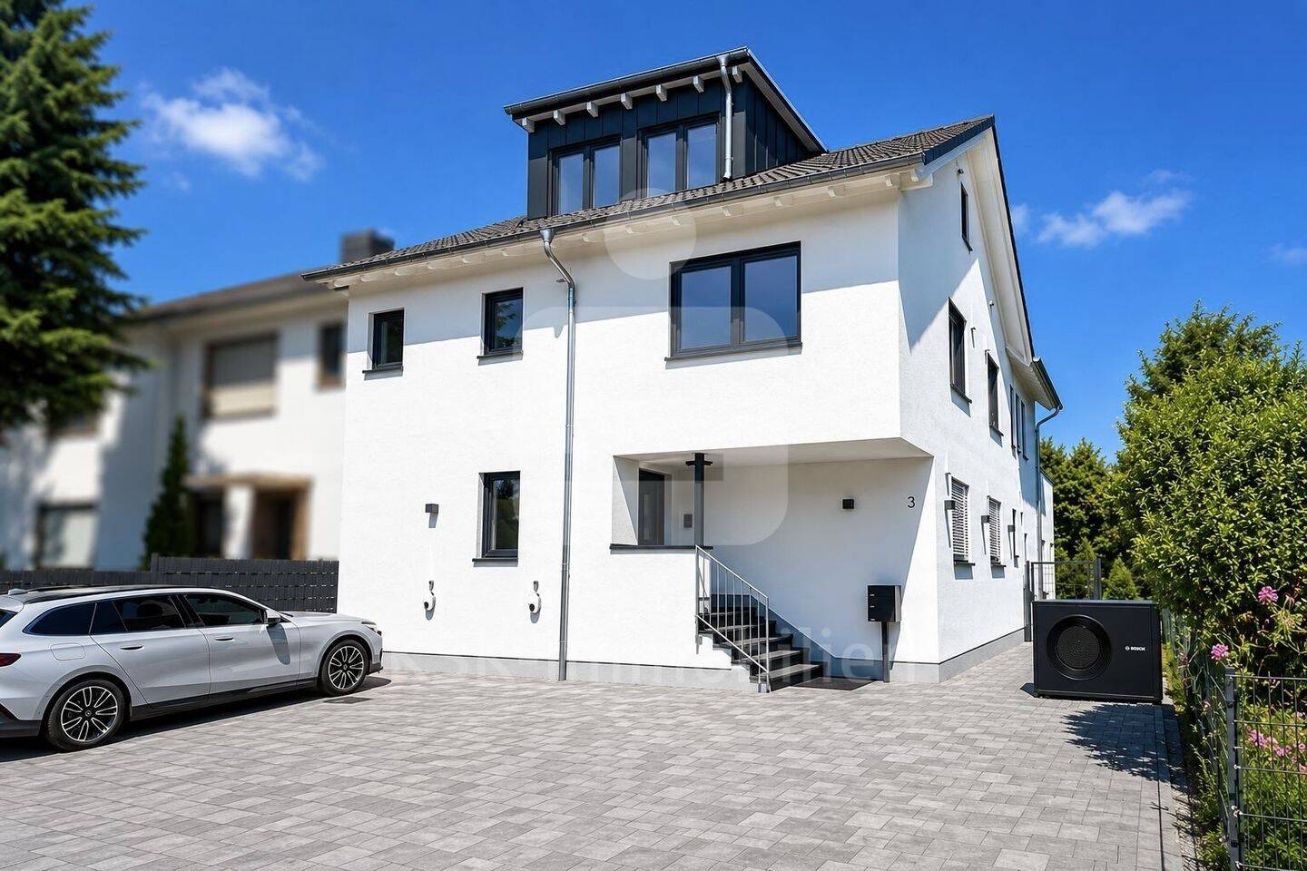 163 m² Maisonette Wohnung | KfW 55 | 25 m² Dachterrasse, 51503 Rösrath