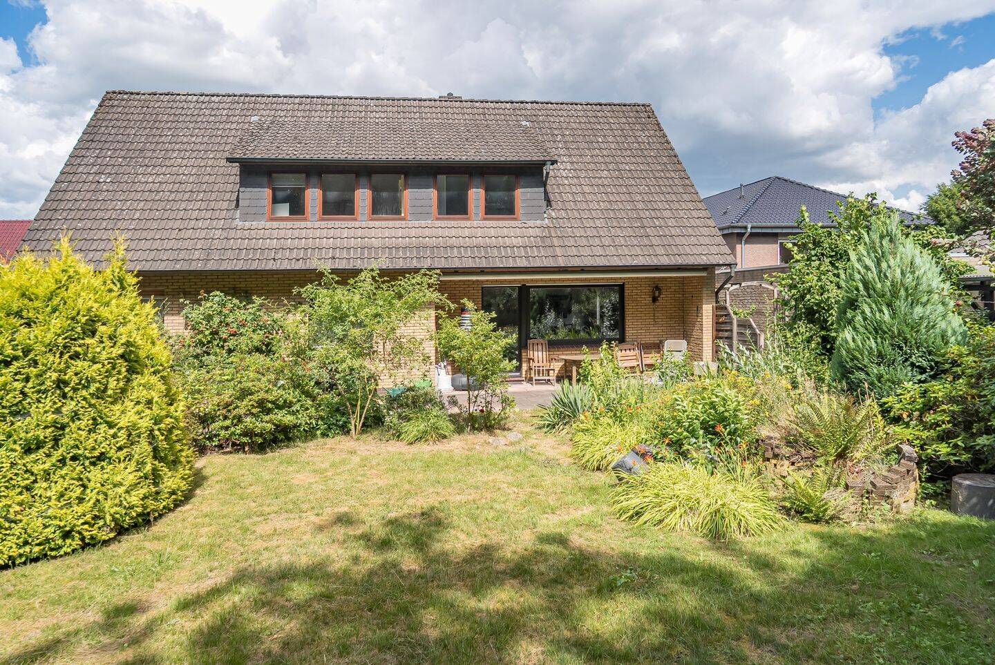 Großzügiges Einfamilienhaus – Einliegerwohnung möglich, 26209 Hatten