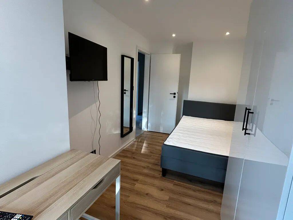 Komfortables WG-Zimmer in angenehmer Wohnatmosphäre I München | Waldschulstraße 54, 81827 München (Ramersdorf-Perlach Trudering-Riem)