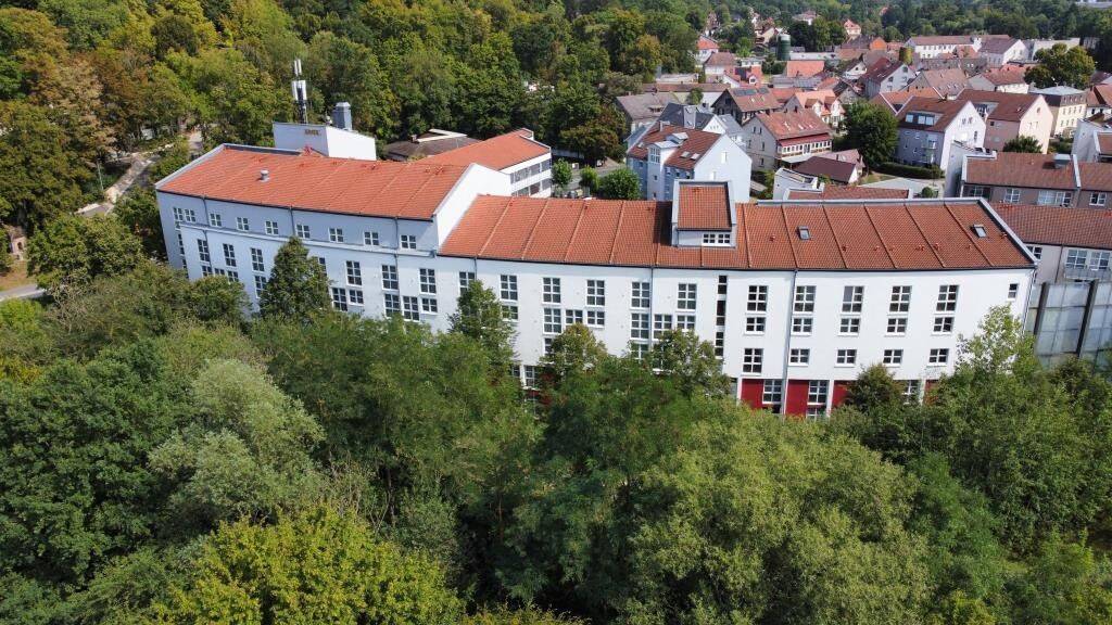 Modernes, helles Studenten-Apartment im begrünten Studienpark in Erlangen-Nord/Burgberg, 91054 Erlangen (Burgberg Erlangen-Nord Erlangen-Ost Innenstadt Sieglitzhof)