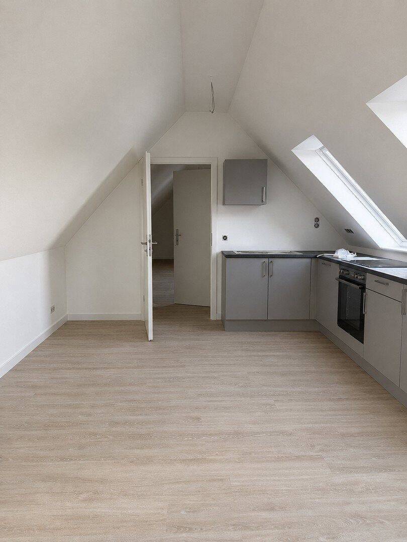 Frisch modernisierte 2,5-Zimmer Dachgeschosswohnung in Salzhausen, 21376 Salzhausen