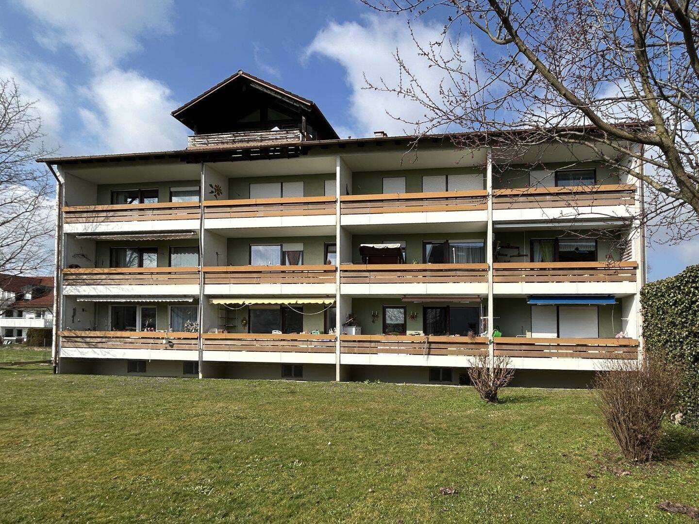 Großzügige 4-Zimmer-Wohnung mit Einzelgarage in ruhiger Wohnlage in Bad Wörishofen, 86825 Bad Wörishofen