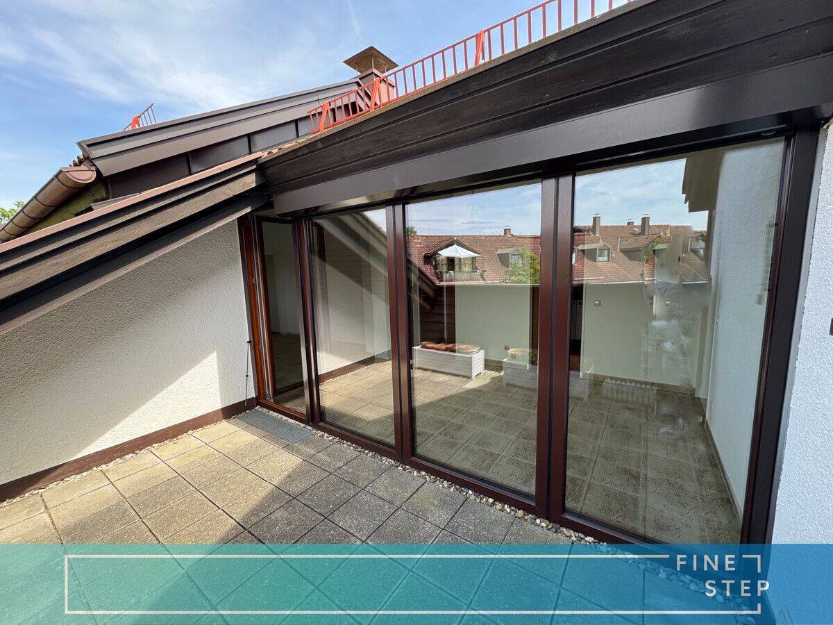Bezugsfrei: Dachgeschosswohnung mit 2 herrlichen Dachterrassen in Taufkirchen, 82024 Taufkirchen
