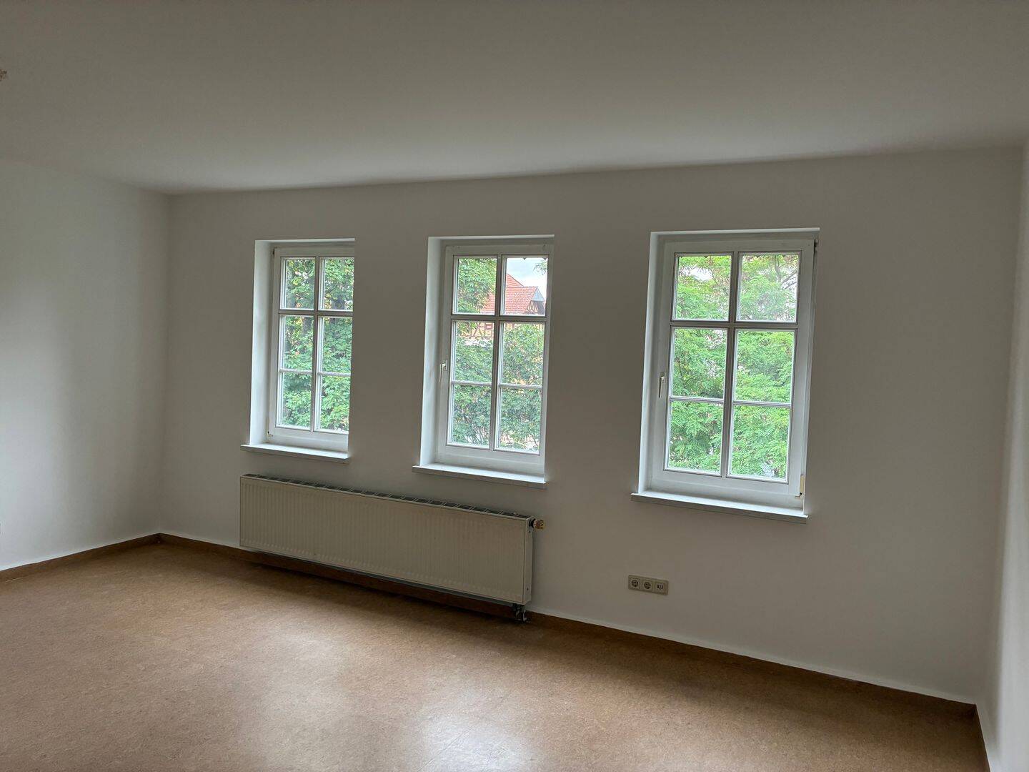 moderne 4- Zimmer-Dachgeschosswohnung in historischen Stadtvilla, 99310 Arnstadt
