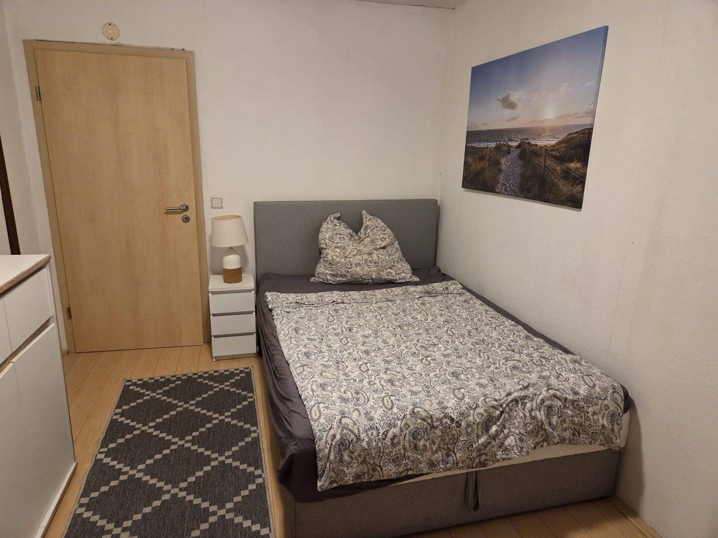 WG-Zimmer frei ab 1. August (Sehr zentrale Lage), 91054 Erlangen (Burgberg Erlangen-Nord Erlangen-Ost Innenstadt Sieglitzhof)