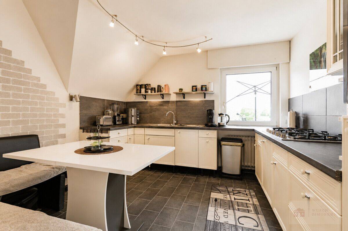 Helle 3-Zimmer-Dachgeschosswohnung mit angenehmer Wohnatmosphäre, 79379 Müllheim