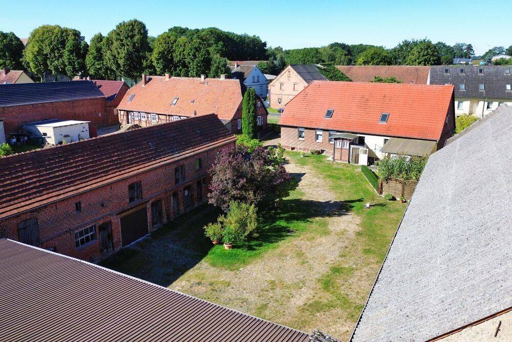 Klassischer Vierseitenhof in ruhiger Dorflage, 16866 Kyritz