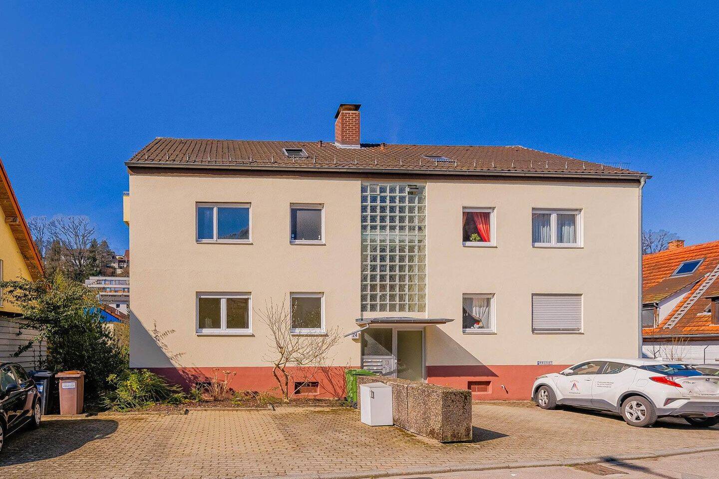 Erstbezug nach Renovierung – Lichtdurchflutete 3-Zimmer-Wohnung mit großem Balkon und Stellplatz, 69151 Neckargemünd