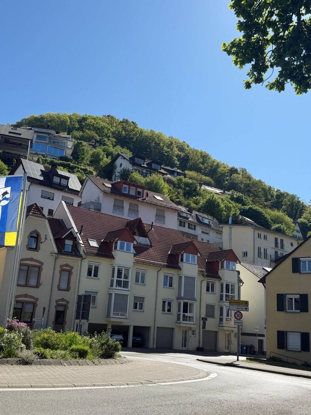 Provisionsfrei Viel Platz für den Alltag: 4 Zimmer Maisonette Wohnung, 69412 Eberbach