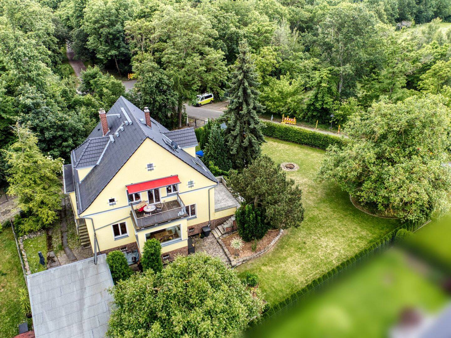 Einmalige Gelegenheit: Herrschaftliche Villa aus 1928 in unbeschreiblicher Lage, 4318 Leipzig (Anger-Crottendorf Sellerhausen-Stünz)
