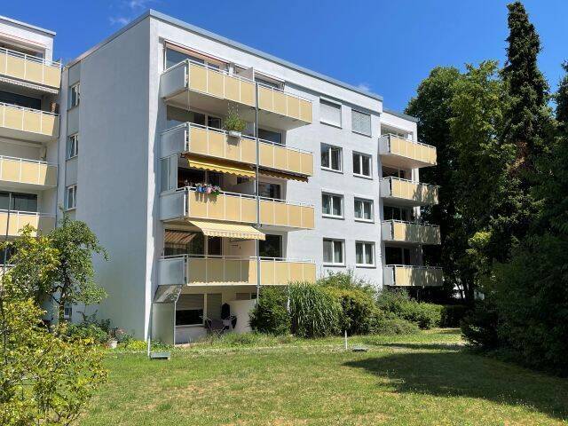 Solln: Einladende, helle 3 Zimmer-Wohnung mit großzügigem Süd-Balkon in sehr gepflegter Wohnanlage., 81477 München (Thalk. Obersendl.-Forsten-Fürstenr.-Solln)