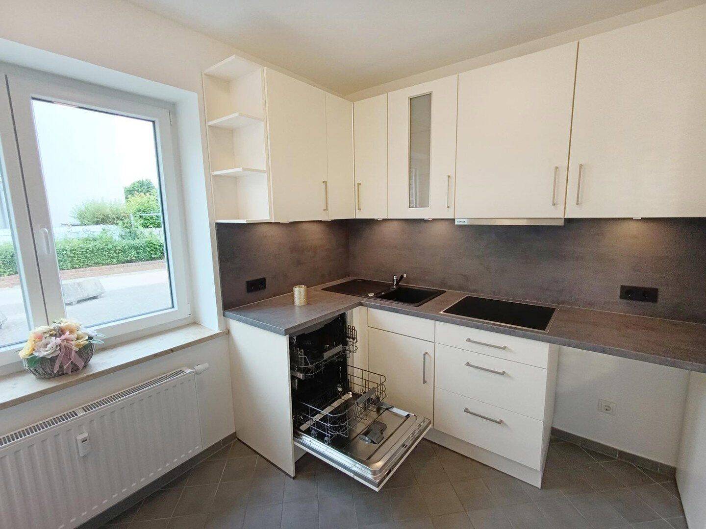 Luxuriöse Zwei-Zimmer-Wohnung mit Stadtgarten am Tilsiter Platz in Kiel-Ellerbek/Wellingdorf, 24148 Kiel (Ellerbek Wellingdorf)