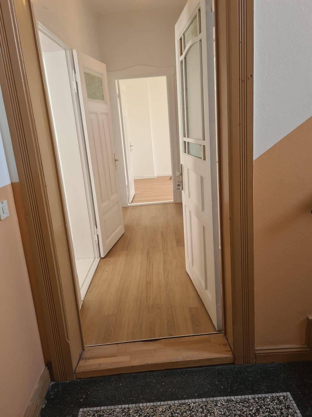 Stilvoll saniert, sofort verfügbar: 3-Zimmer-Wohnung, 27570 Bremerhaven (Geestemünde)