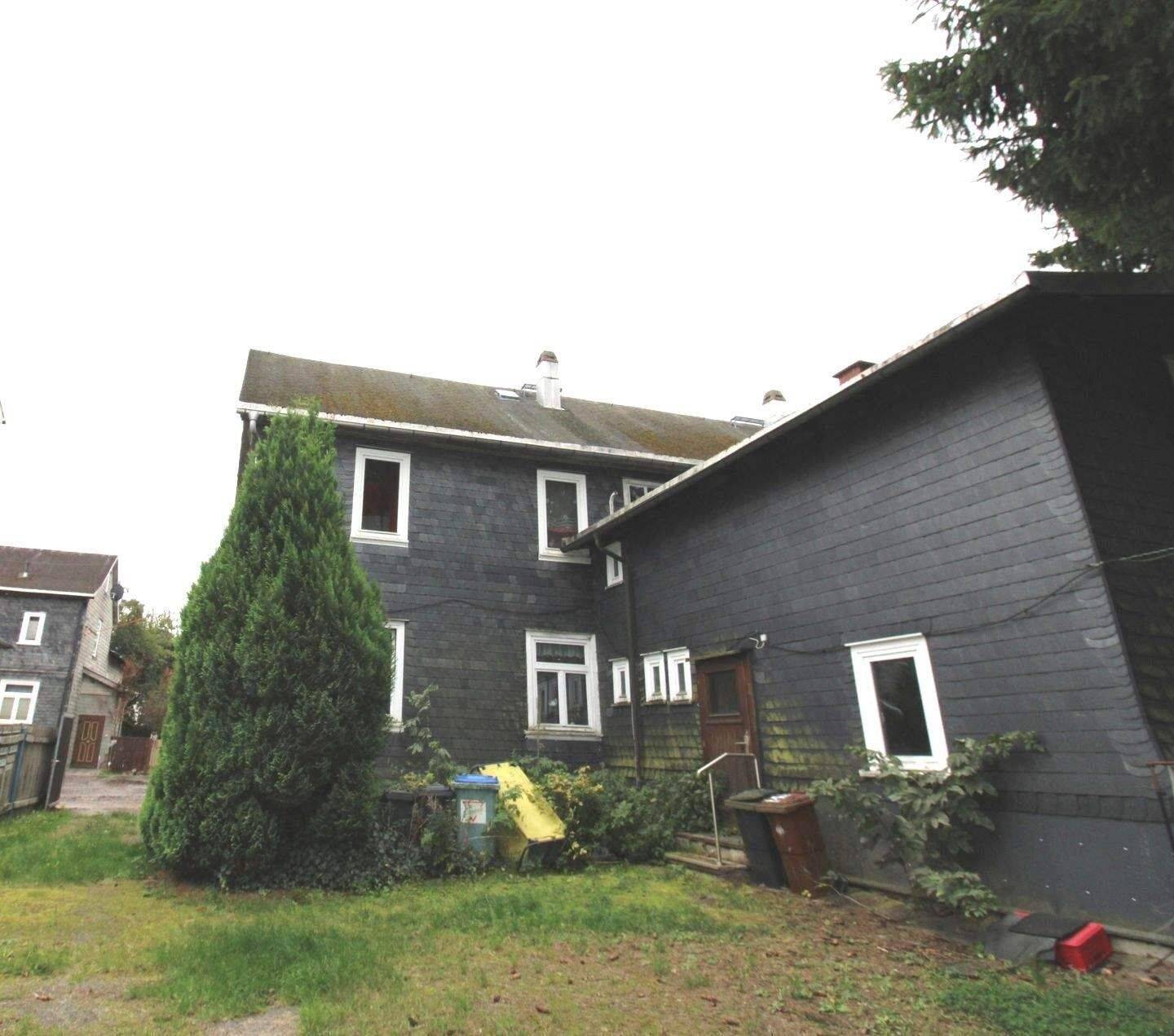 Immobile mit Potenzial in Großbreitenbach – 2 Garage inklusive, 98701 Großbreitenbach