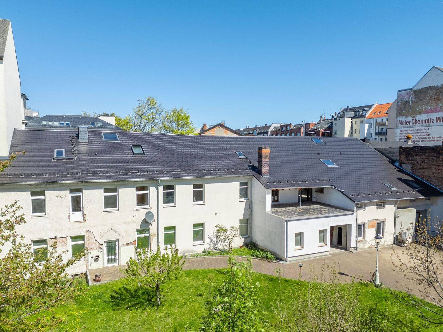 Einzigartig wohnen. Vielseitig nutzen. Historisches Wohn- & Geschäftshaus mit Seltenheitswert, 9130 Chemnitz (Hilbersdorf Sonnenberg Yorckgebiet Zentrum)
