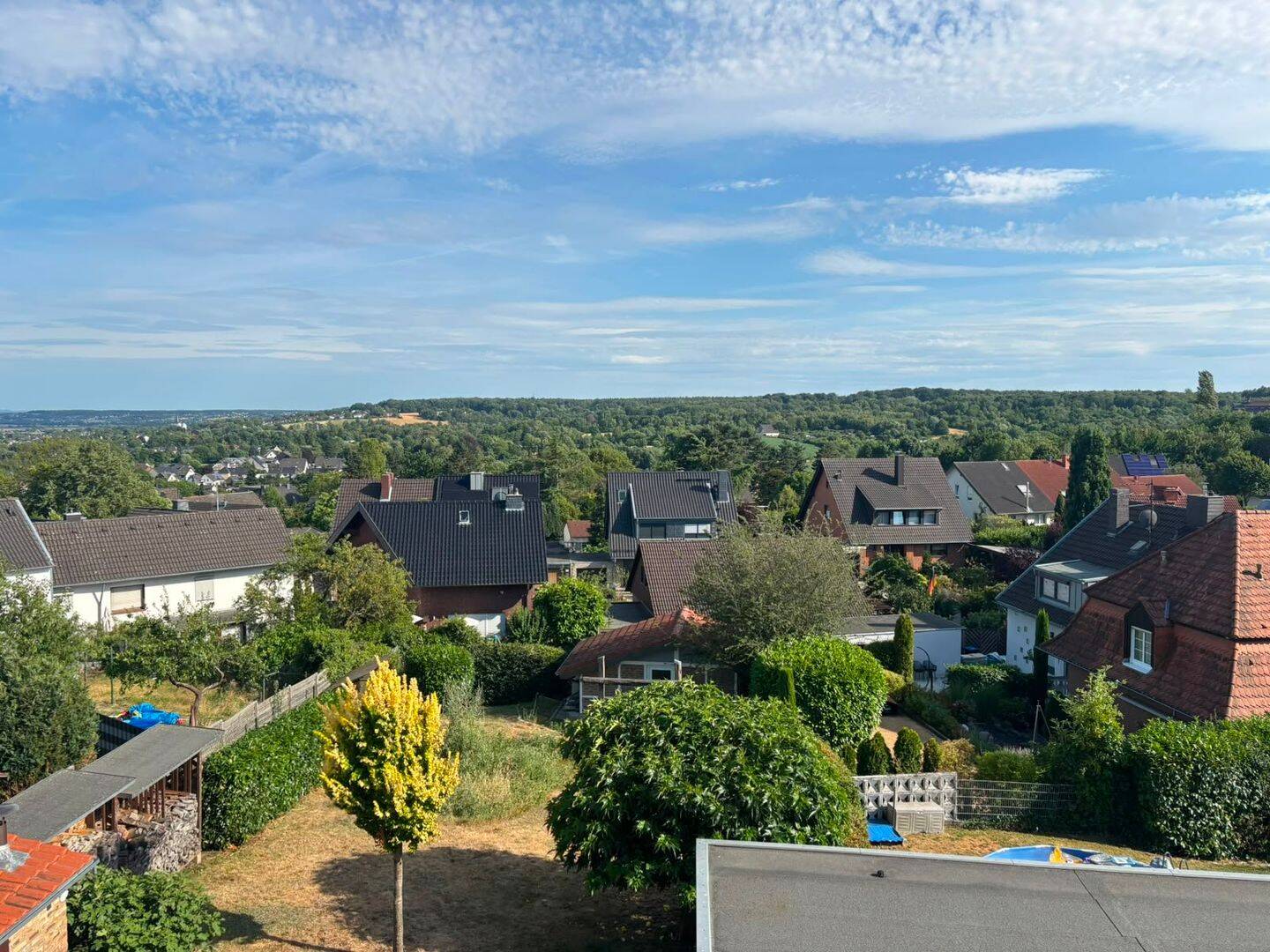 Helle 2-Zimmer-Dachgeschosswohnung mit großem Balkon in Brühl-Badorf – befristet, 50321 Brühl