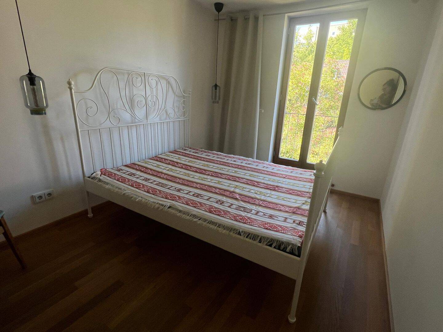 WG-Zimmer in gepflegtem Reihenhaus auf Zeit zu vermieten, 81673 München (Berg am Laim)