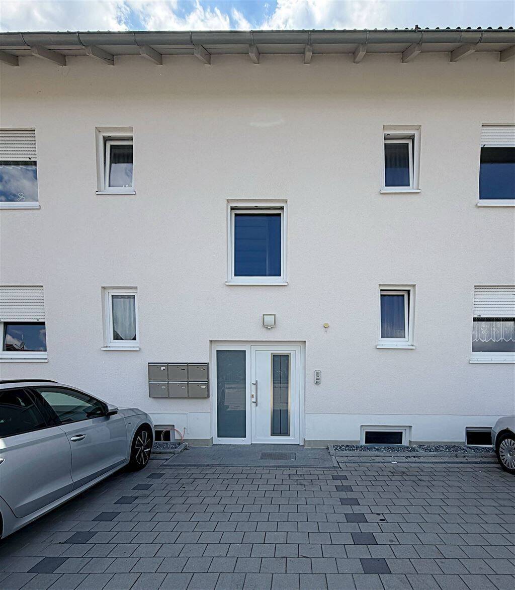 Provisionsfrei! Vermietete 3-Zi.-Wohnung mit Balkon und Stellplatz in Gaimersheim, 85080 Gaimersheim