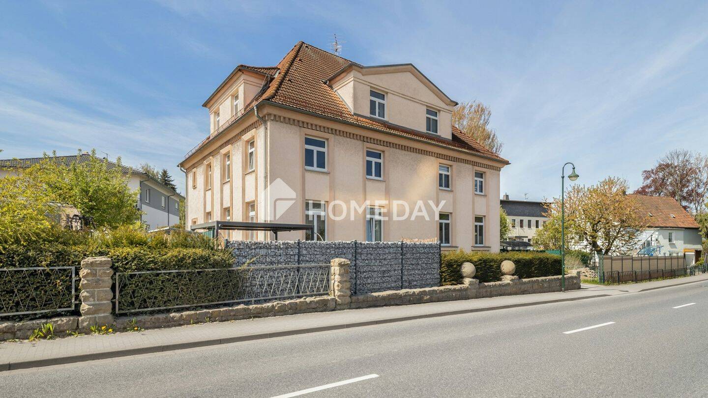 Nachhaltig vermietetes Mehrfamilienhaus mit Stellplätzen und gewachsener Struktur, 1723 Wilsdruff