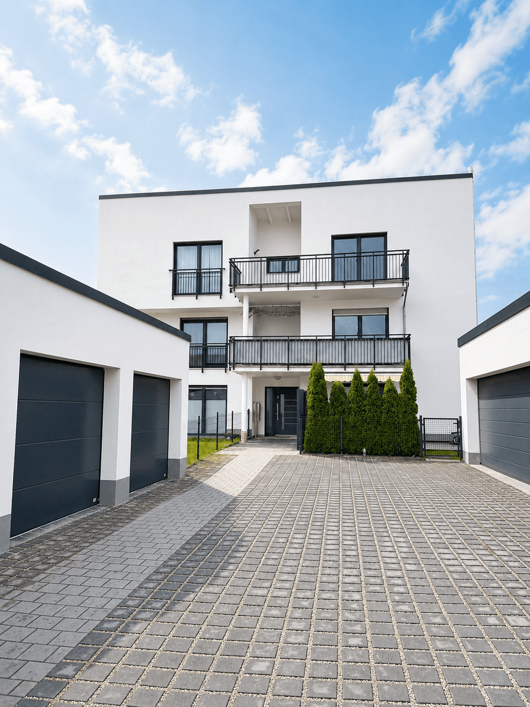 Exklusive Dachterrassenwohnung mit traumhafter Aussicht und Top-Lage!, 93133 Burglengenfeld