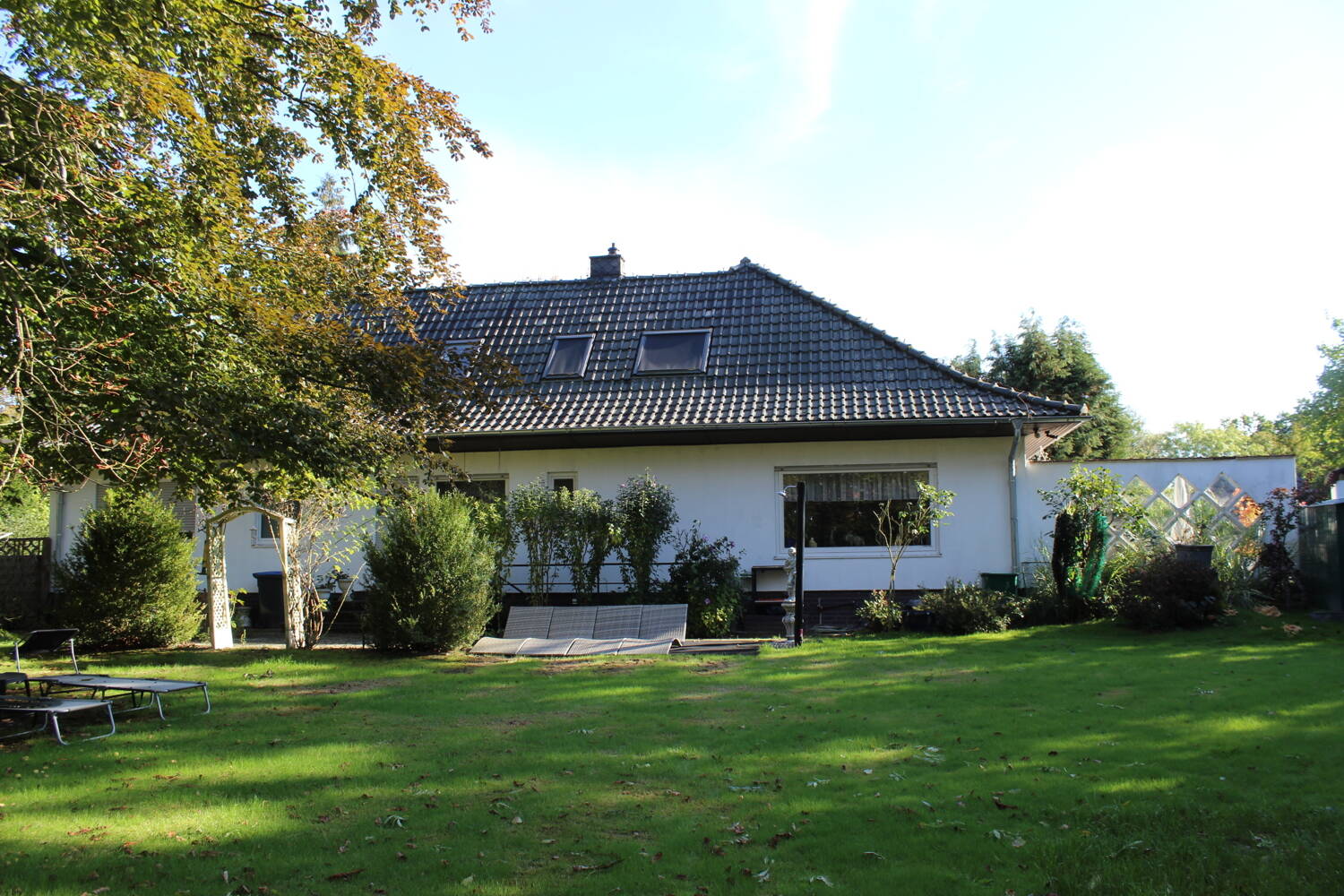 Freistehender Winkelbungalow mit gehobener Ausstattung ., 27333 Bücken