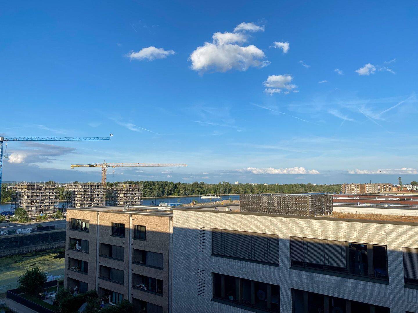 Zollhafen Mainz: 1-Zimmerapartment mit Rheinblick, 55120 Mainz (Mombach Neustadt)